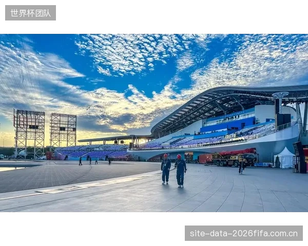 南方电网为第十五届全运会香港赛区提供的“一馆一策”方案，详解数字纠偏发电机组如何应对台风季的保电难题